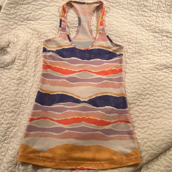 LULULEMON multicolored long tank top- Size 4 - Picture 1 of 2